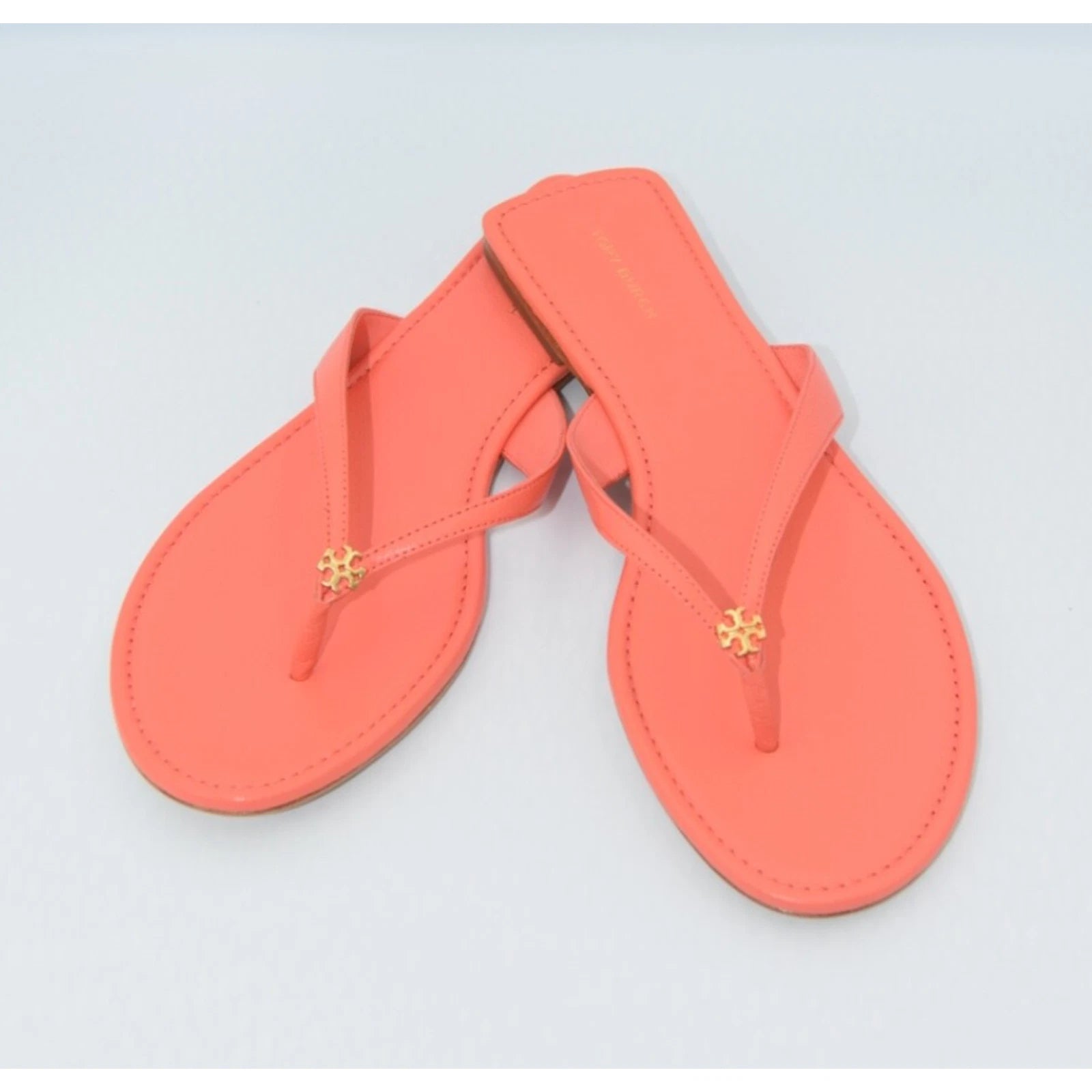 Tory Burch Leather Capri Medallion Classic Thong Flip Flop Sandals Size 9.5M