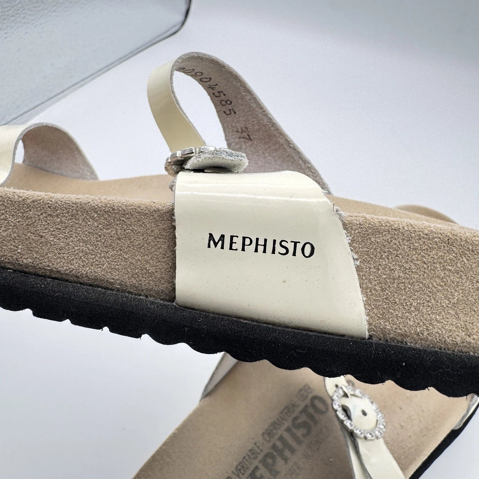 Mephisto Norie Bling Buckle Slide Sandals Ivory Patent Leather Flat Size 7 37