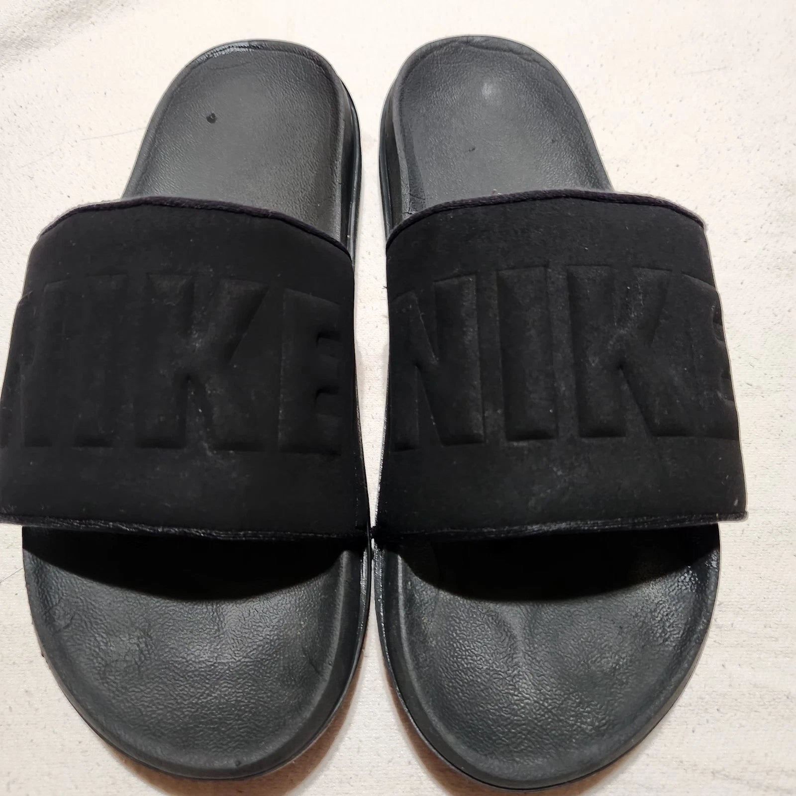 NIKE WOMEN'S OFF COURT COMFORT LIGHTWEIGHT FASHION SLIDE SANDAL Sz10 BLACK