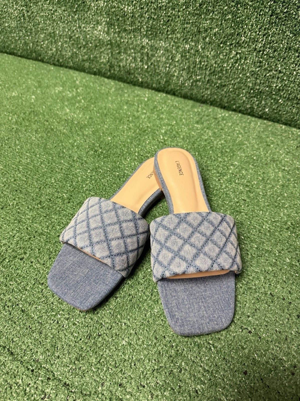 L’Agence Aloise Denim Slide Sandal Flat Women’s Size 10 Fashion Sold Out NEW