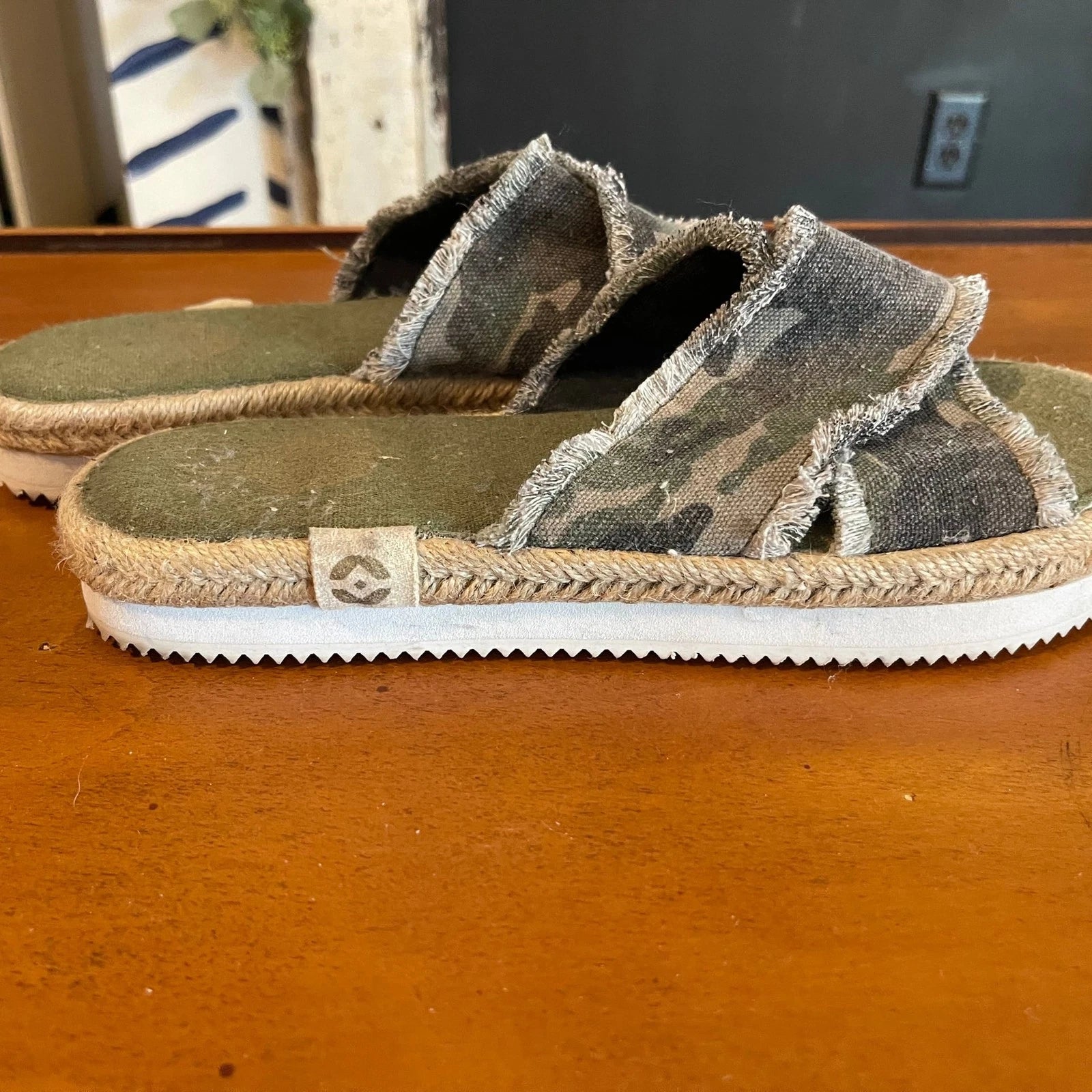 Nahlo Yoga Mat Espadrille Sandals Gray Camo Slides