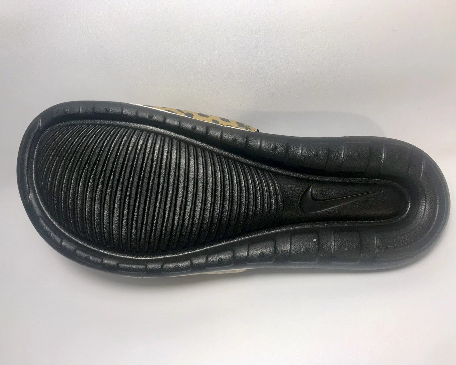 NIKE VICTORI ONE Women's Printed Slide Sz. 7 Chutney/Multicolor Style #CN9676700