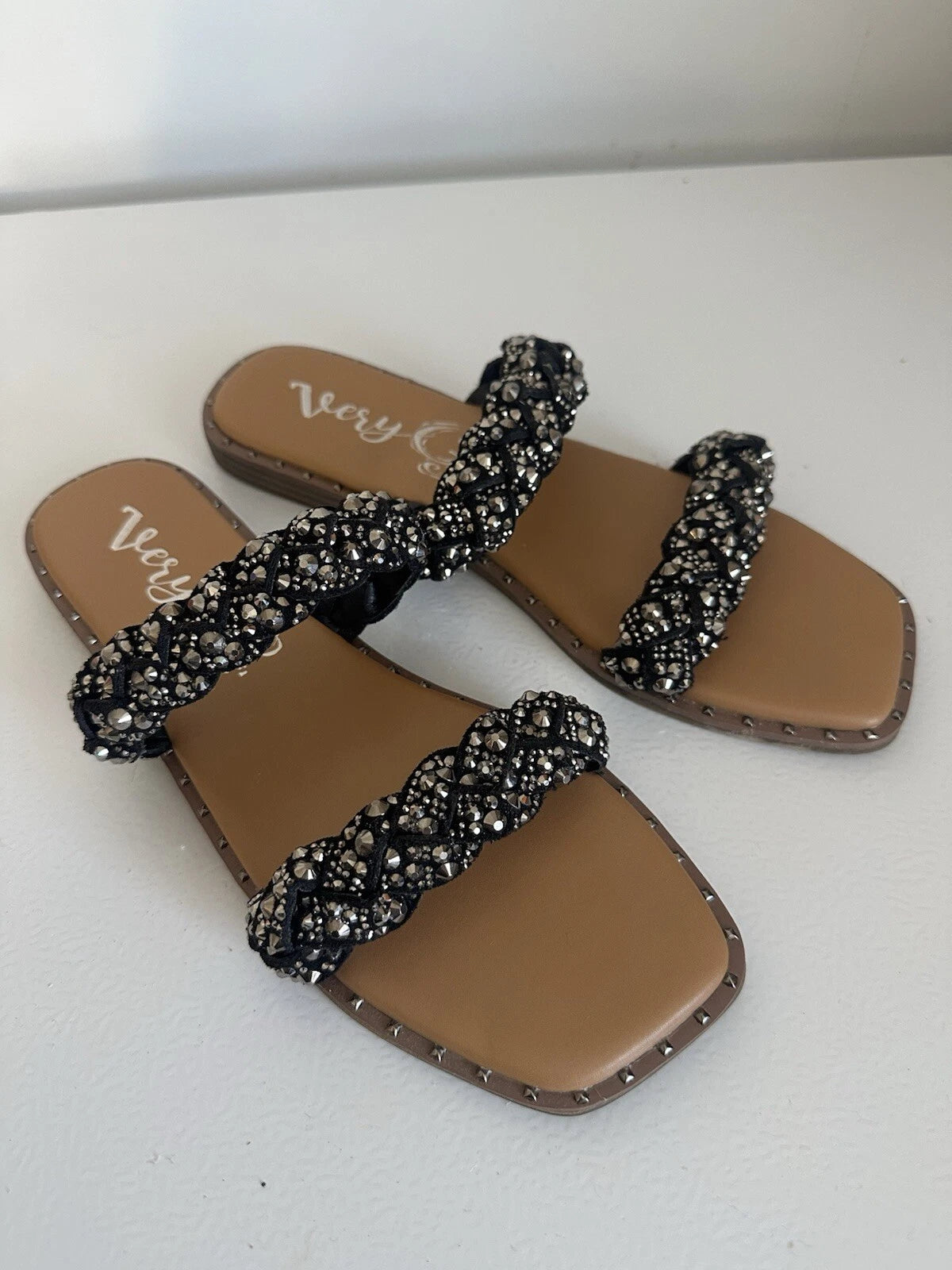 Women’s 8.5 Formal Sandles  (Buckle) flip flops fashion