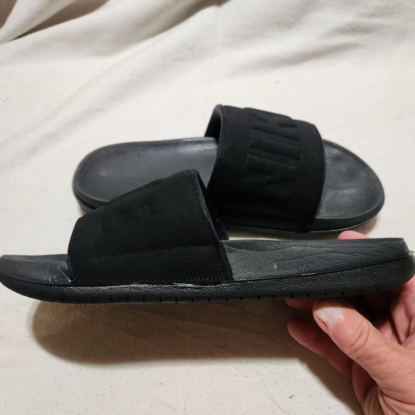 NIKE WOMEN'S OFF COURT COMFORT LIGHTWEIGHT FASHION SLIDE SANDAL Sz10 BLACK