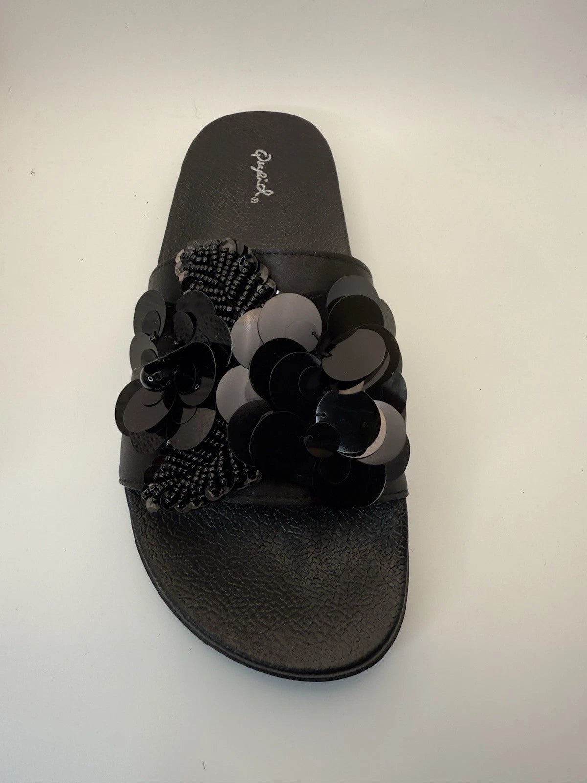 Qupid Women's Fashion Satin Black Flower Slides Sandals Flip Flops Sz 8 New
