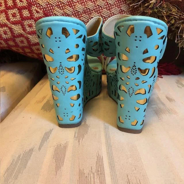 Womens DBDK Fashion Pale Blue/Aqua High Wedge Sandals New Size 8.5