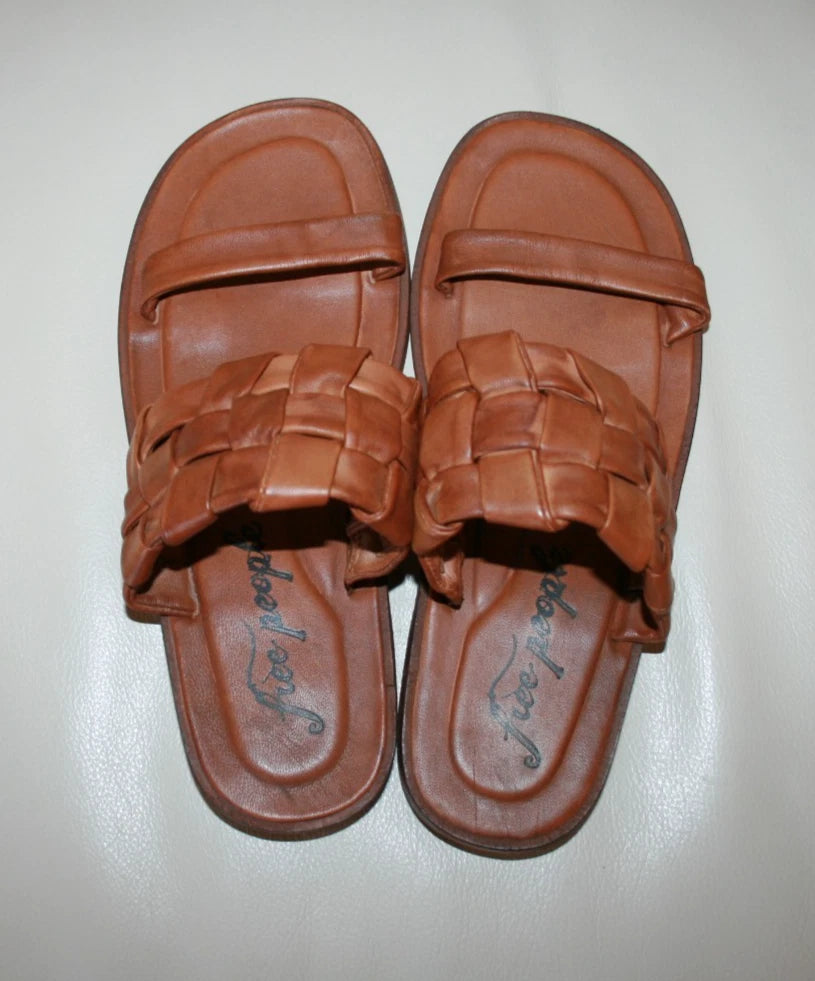 NEW  Free People Winding River Leather Slip On Slide Sandal  sz 37