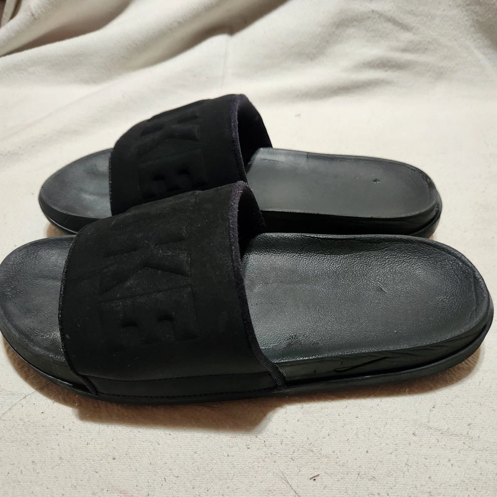 NIKE WOMEN'S OFF COURT COMFORT LIGHTWEIGHT FASHION SLIDE SANDAL Sz10 BLACK