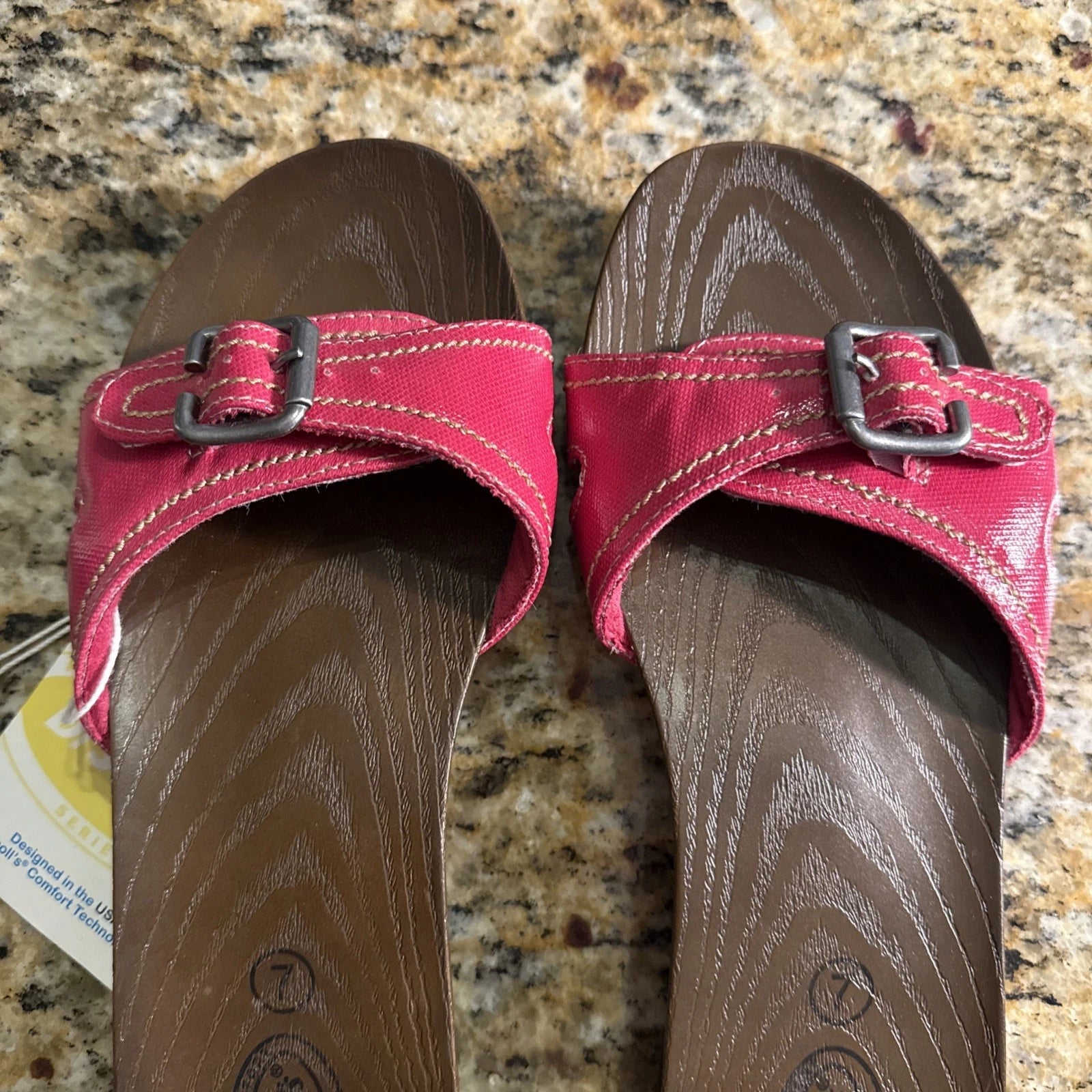 NEW Dr. Scholl's Women's Size 7 Wood Style Sandals with Pink Straps