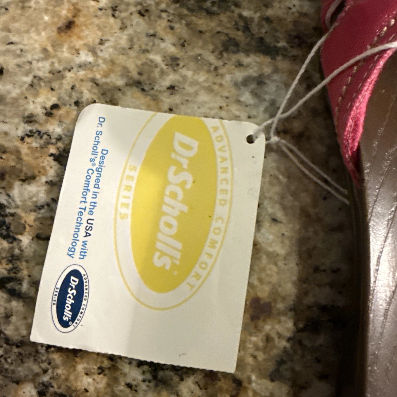 NEW Dr. Scholl's Women's Size 7 Wood Style Sandals with Pink Straps