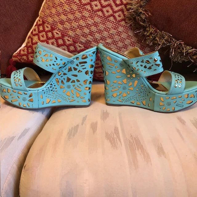 Womens DBDK Fashion Pale Blue/Aqua High Wedge Sandals New Size 8.5