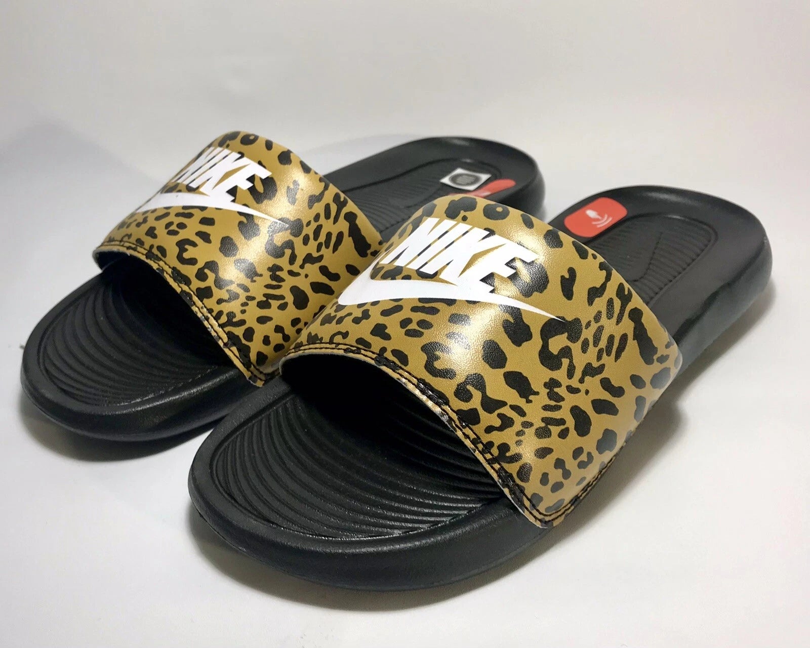 NIKE VICTORI ONE Women's Printed Slide Sz. 7 Chutney/Multicolor Style #CN9676700