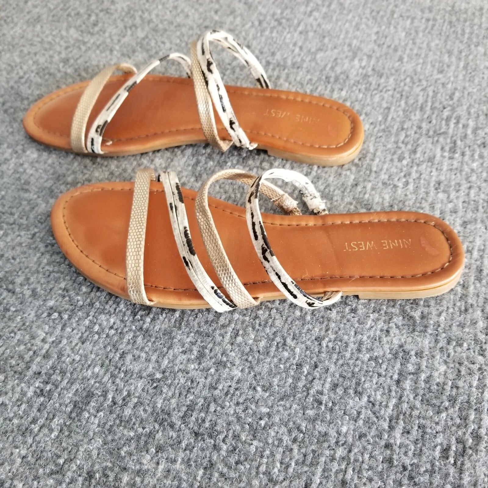 Nine West Women US 9M Strappy Sandals Gold Brown with Gray Snake Pattern Slides*