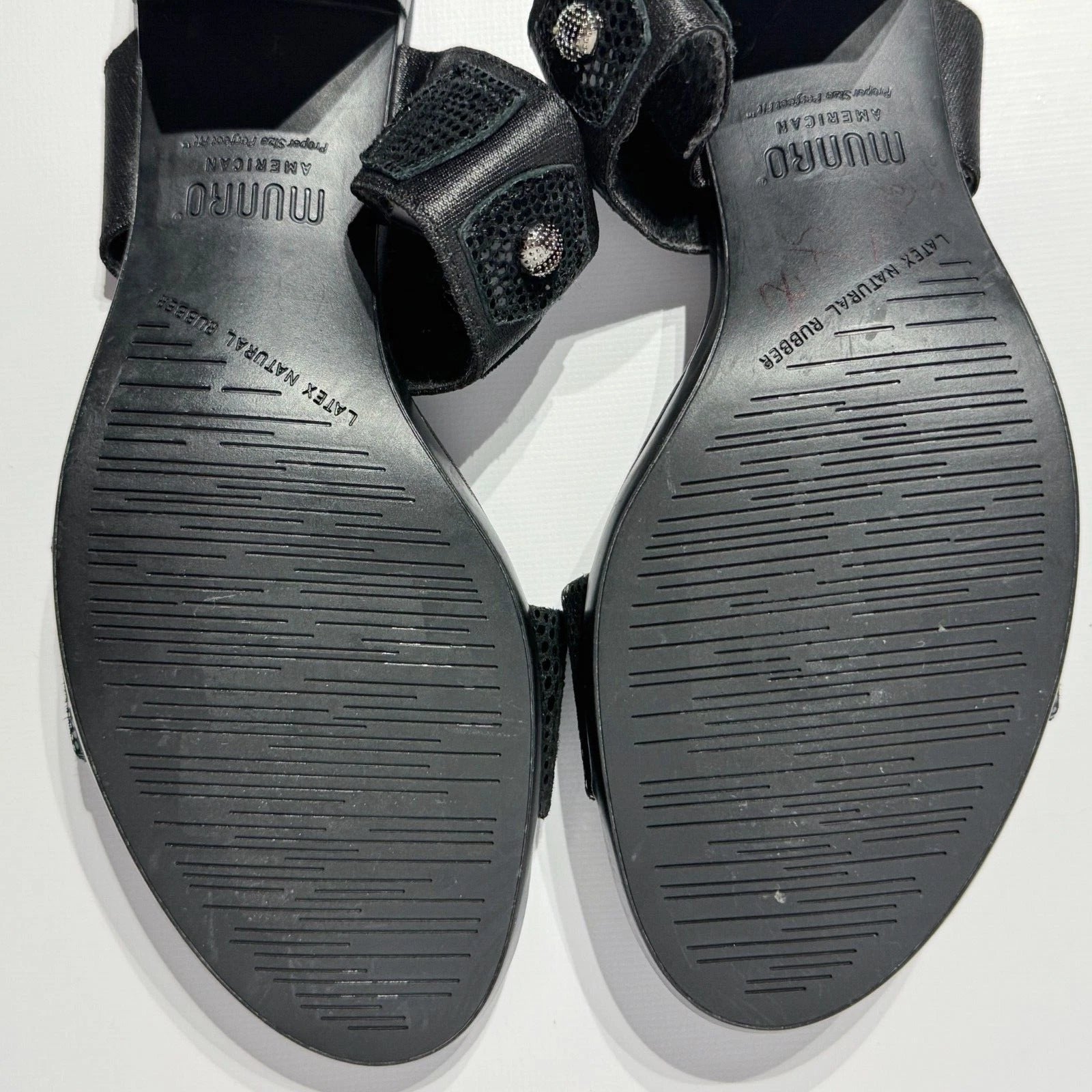 MUNRO AMERICAN Black Snakeskin Style Leather Heeled Slide Sandals Women Size 8N