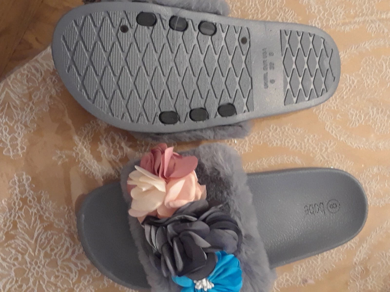 NEW  ladies  fluffy faux fur     fashion  garden beach  sandals  slides slippers