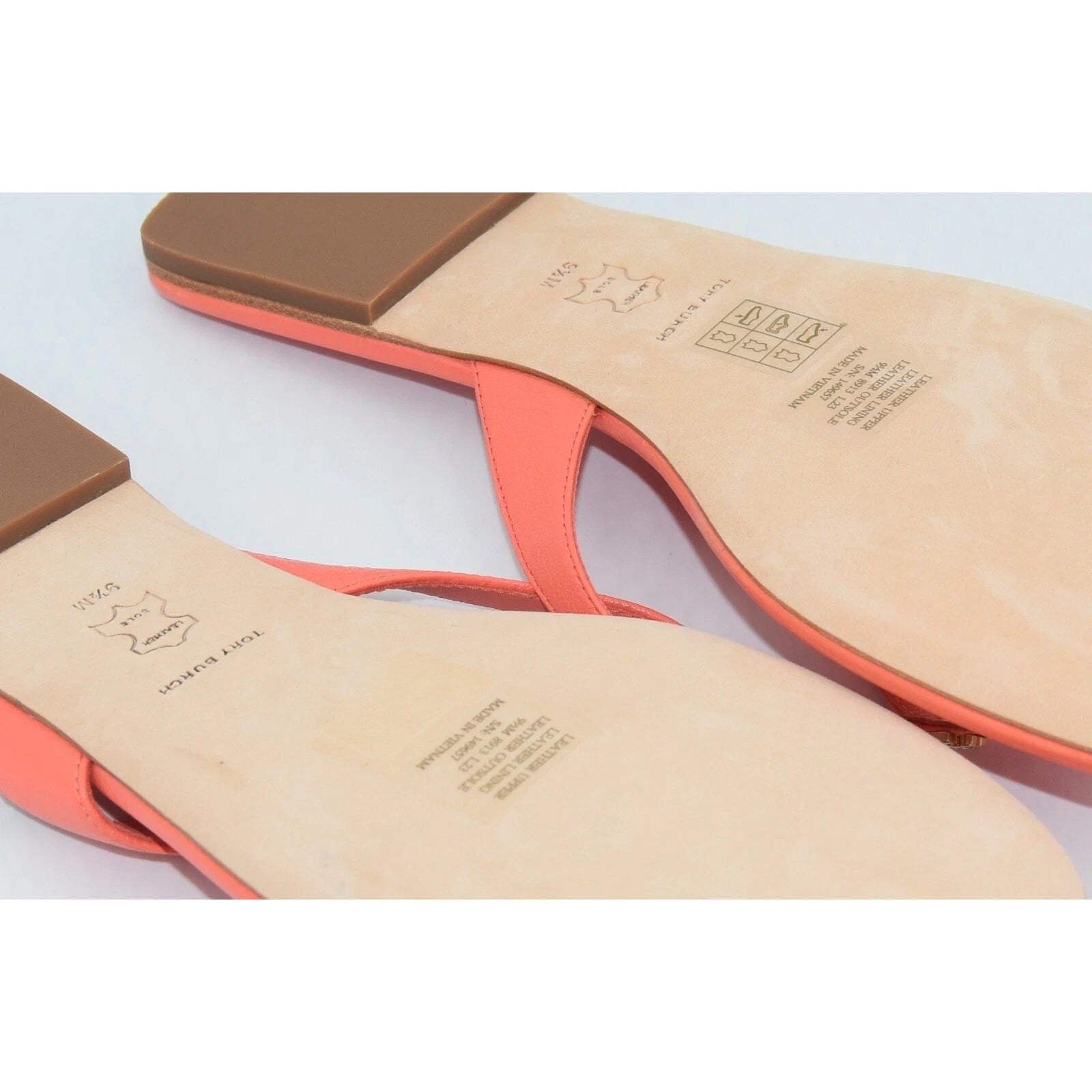 Tory Burch Leather Capri Medallion Classic Thong Flip Flop Sandals Size 9.5M