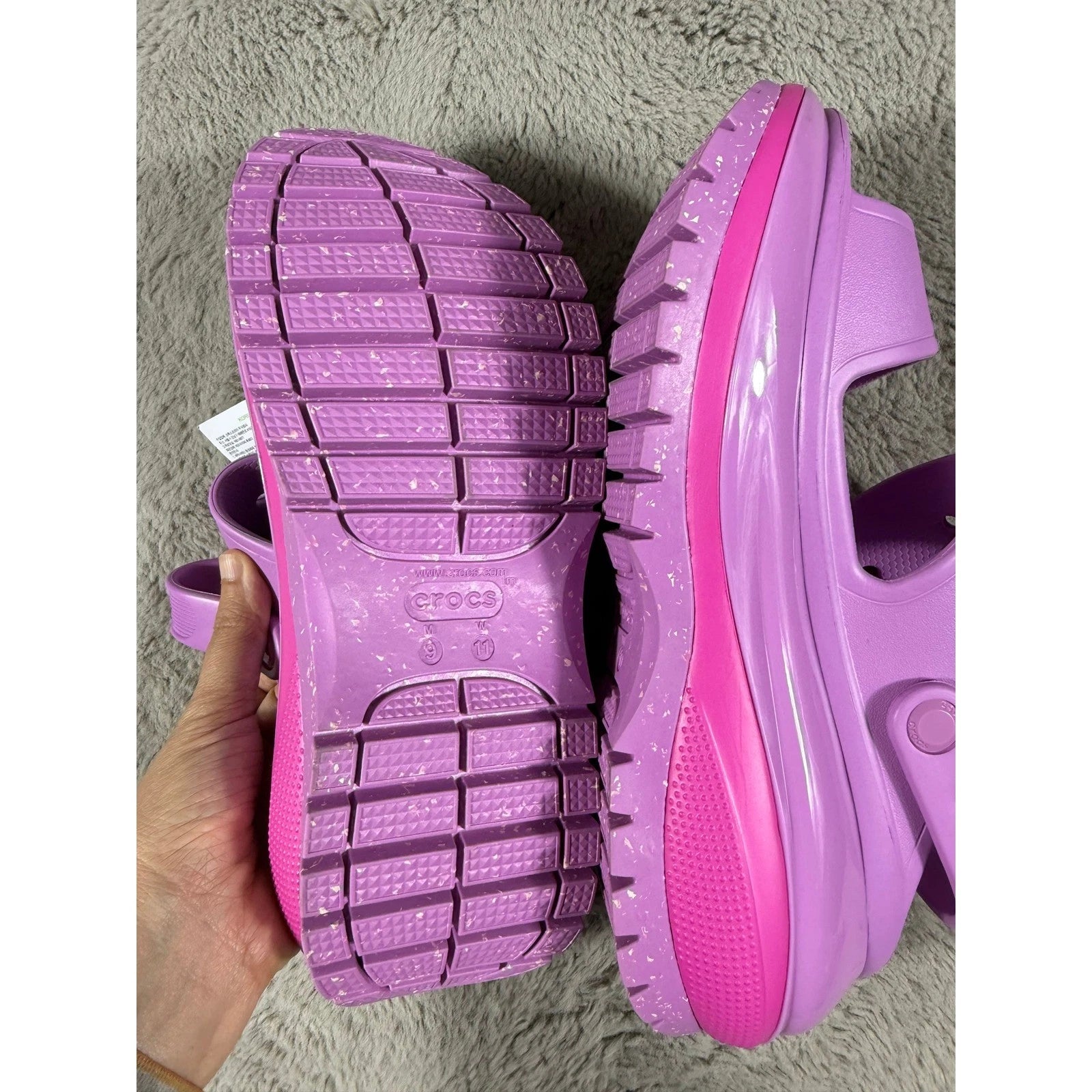 NWT Crocs M9/W11 Mega Crush Sandal Lavender Very Berry Platform Comfort Shoes