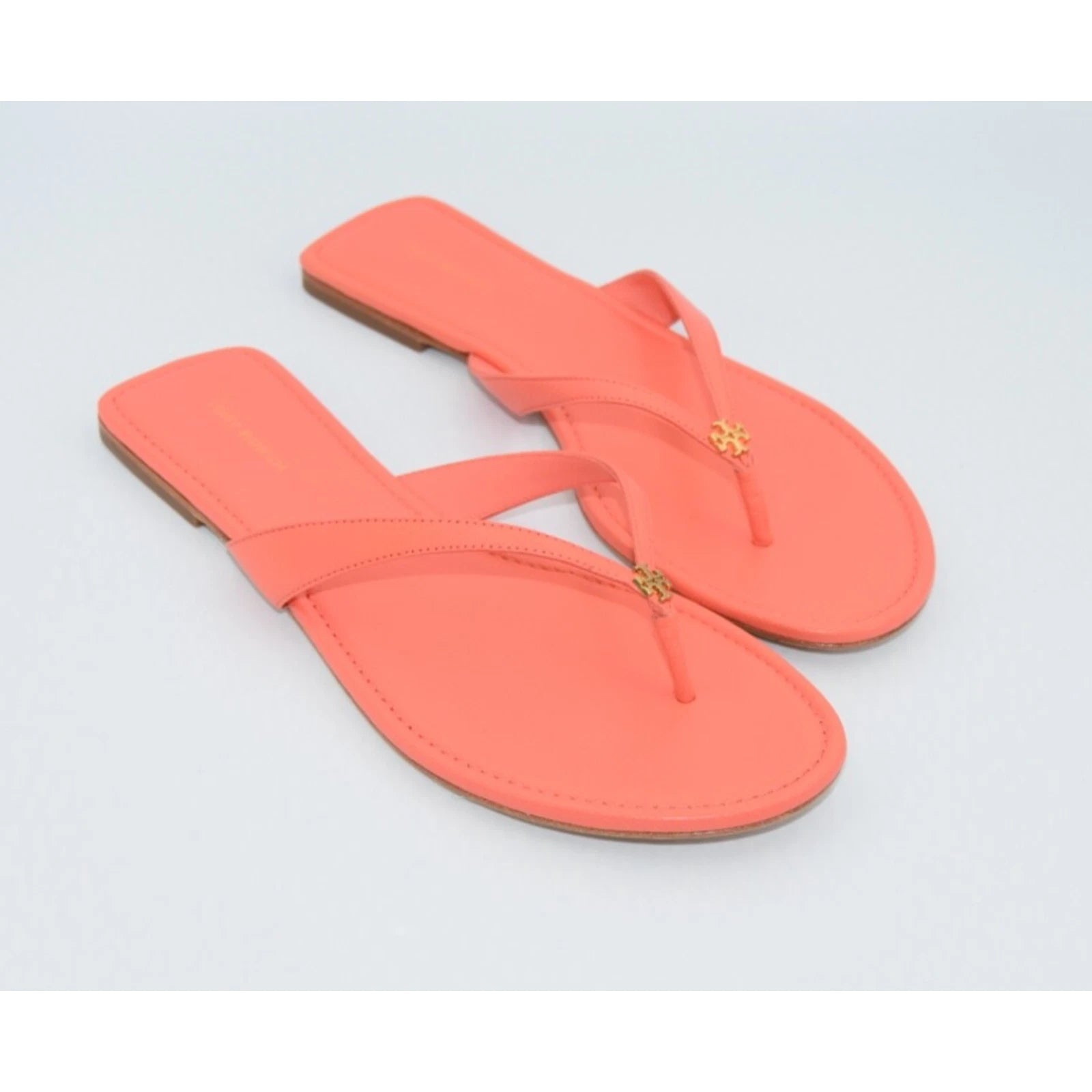 Tory Burch Leather Capri Medallion Classic Thong Flip Flop Sandals Size 9.5M