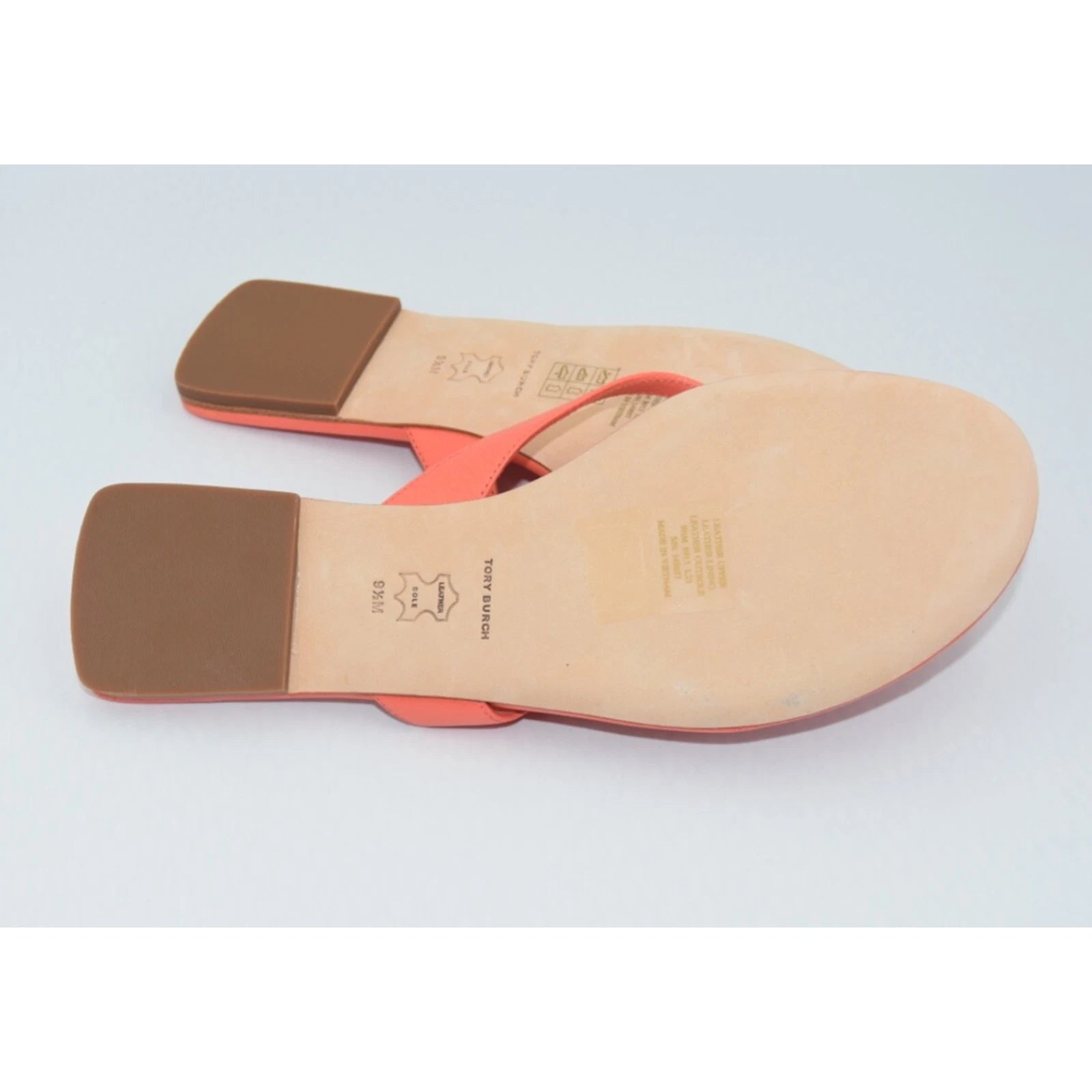 Tory Burch Leather Capri Medallion Classic Thong Flip Flop Sandals Size 9.5M