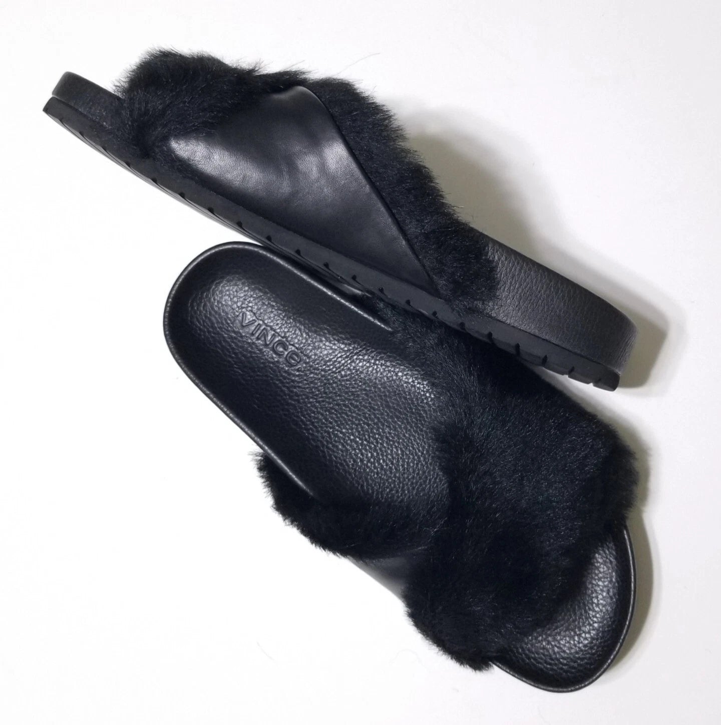 NIB Vince Garrison Italian Lamb Fur & Leather Slide Sandal in Black $250