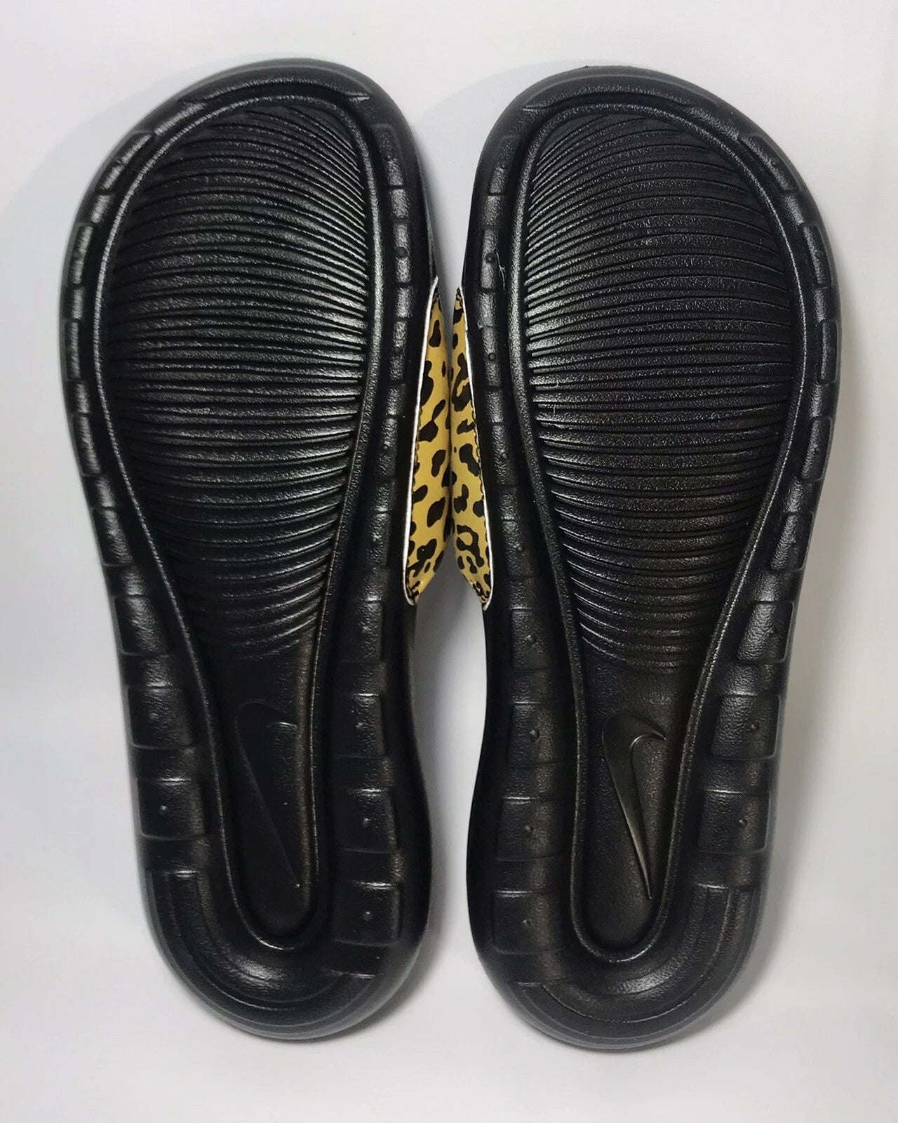 NIKE VICTORI ONE Women's Printed Slide Sz. 7 Chutney/Multicolor Style #CN9676700