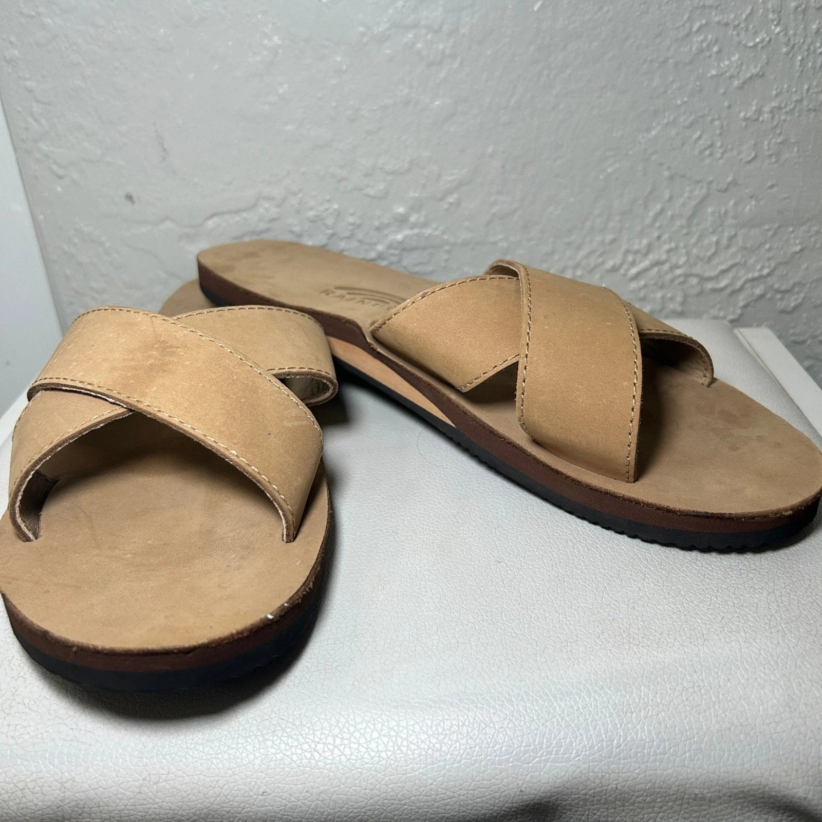 Rainbow Leather Top Sole Single Layer Arch Cross Strap Flat Stitch Slide Size 10