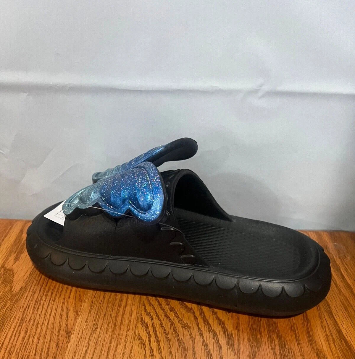 New Fashion Womens Cute Butterfly Comfy Cushioned Slides Sandals Size 7 Black