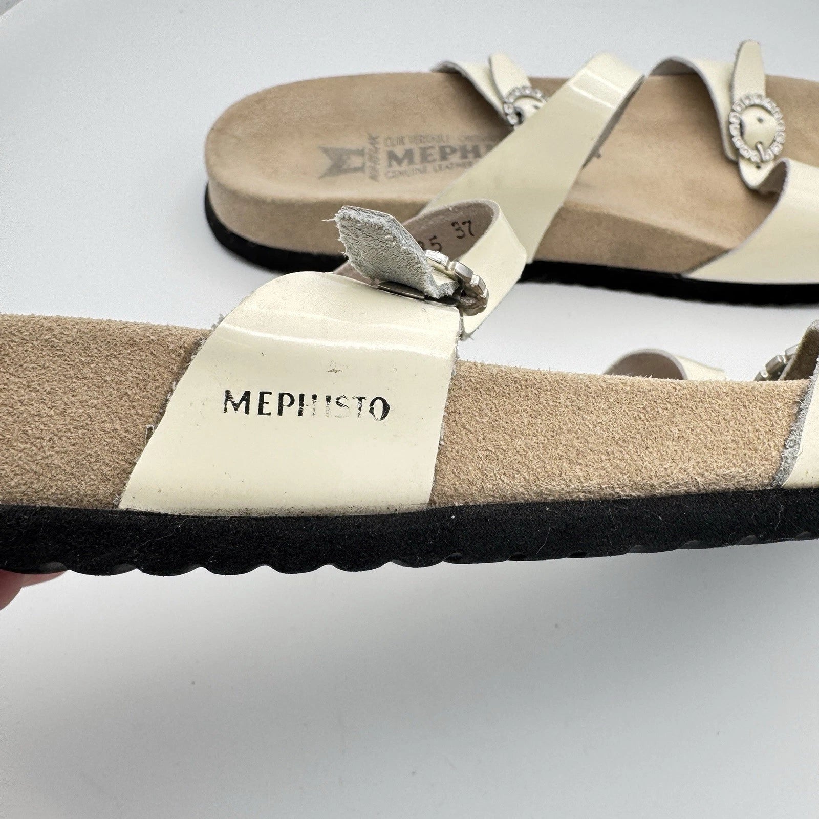 Mephisto Norie Bling Buckle Slide Sandals Ivory Patent Leather Flat Size 7 37