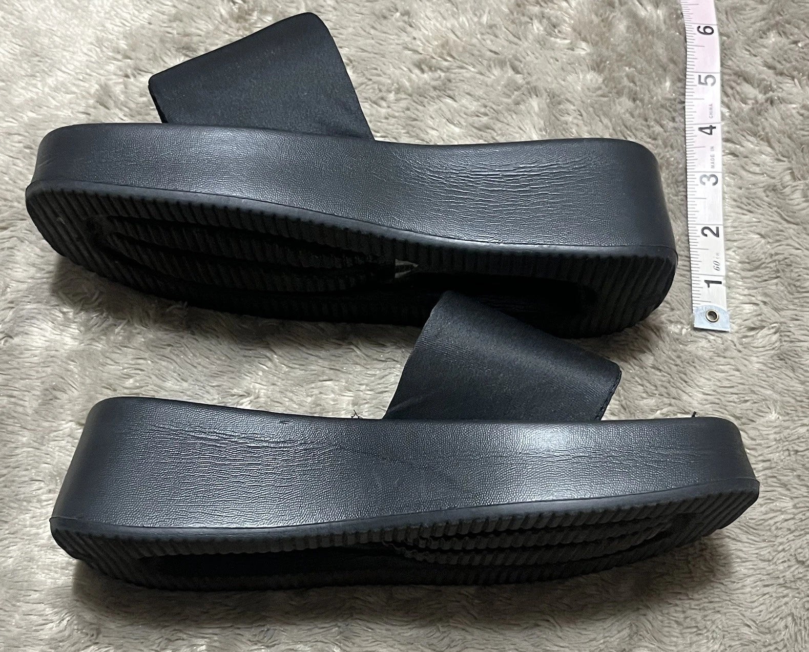 Sole Mates Black Slip On Platform Wedge Slides Sandals Womens Size 6