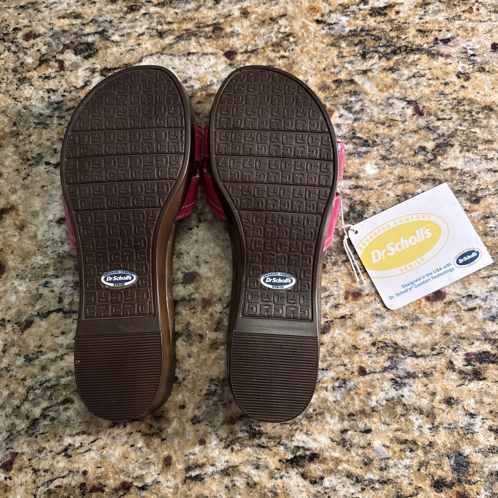 NEW Dr. Scholl's Women's Size 7 Wood Style Sandals with Pink Straps