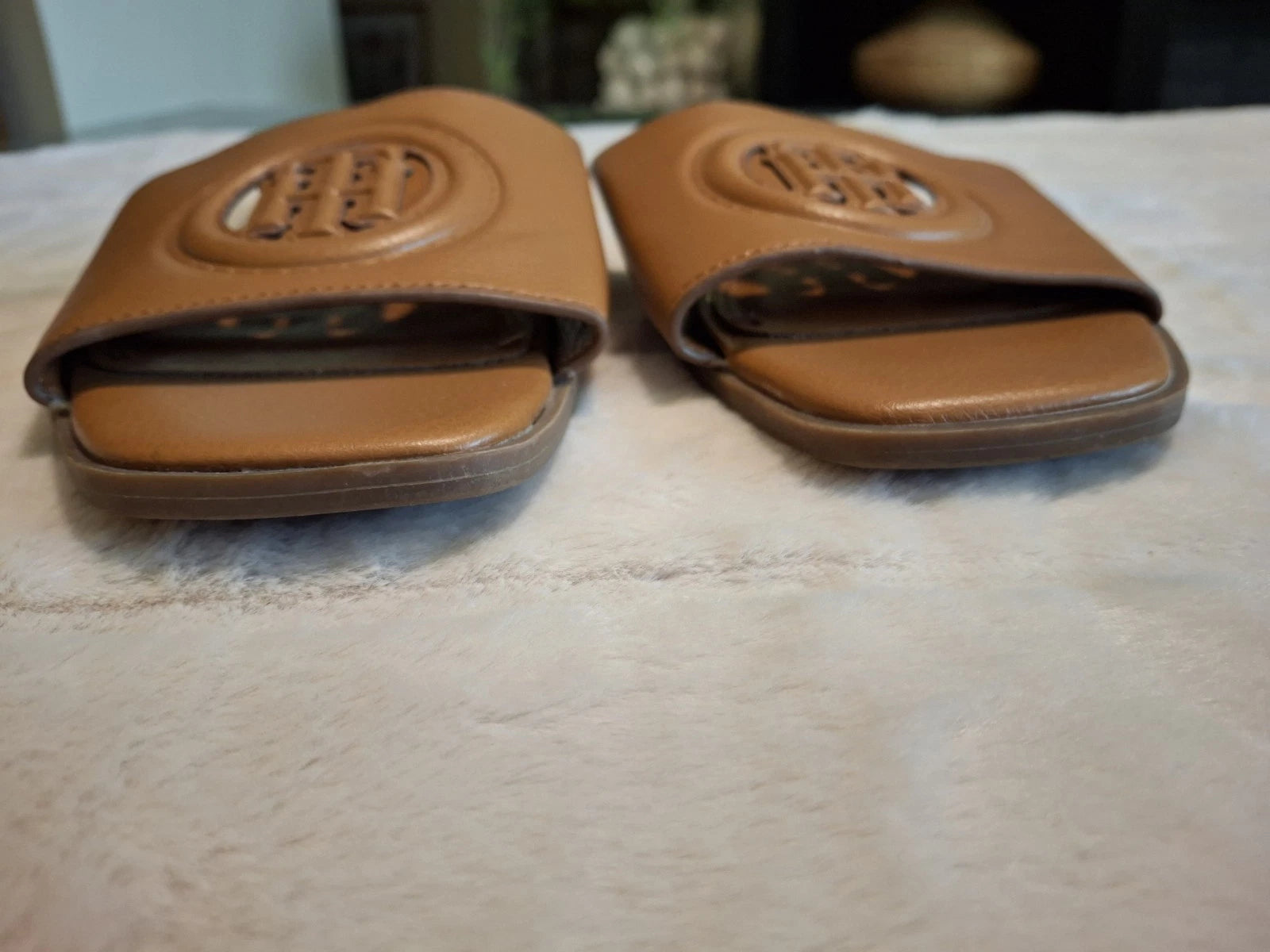 Tommy Hilfiger Sandals 8M Palley Slip On Flats Slides Brown Logo