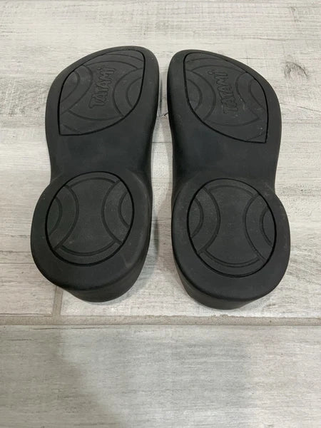 Tatami By Birkenstock Women’s 10 US/ 41 EU Black Leather Cross Strap Sandals