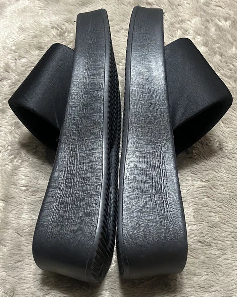 Sole Mates Black Slip On Platform Wedge Slides Sandals Womens Size 6
