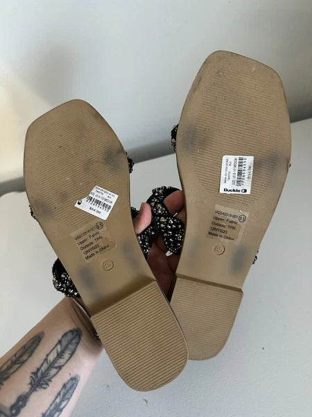 Women’s 8.5 Formal Sandles  (Buckle) flip flops fashion