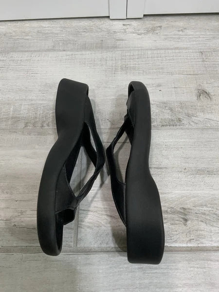 Tatami By Birkenstock Women’s 10 US/ 41 EU Black Leather Cross Strap Sandals