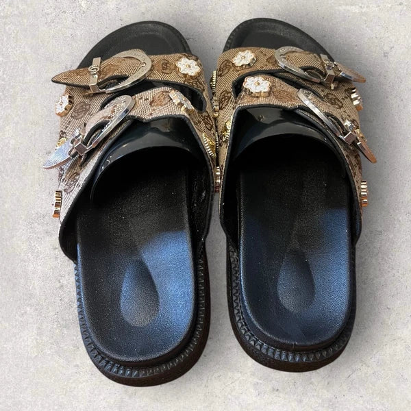 Vittorio Ventura Women’s Size 10 Buckle Embellished Thick Sole Slide Sandals