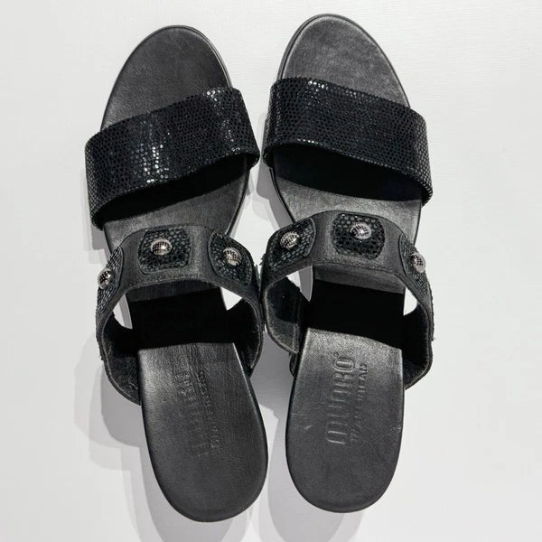 MUNRO AMERICAN Black Snakeskin Style Leather Heeled Slide Sandals Women Size 8N
