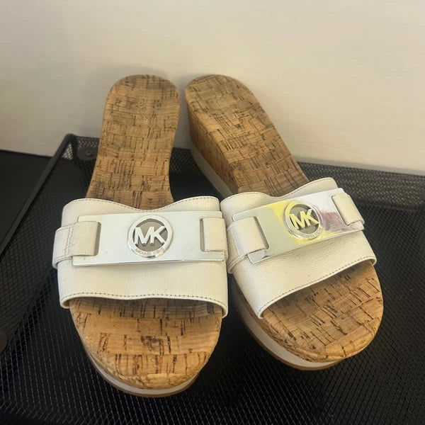 🔥Michael Kors MK Warren Platform Slides~Women’s Size 8.5~ White Slip~On Sandals