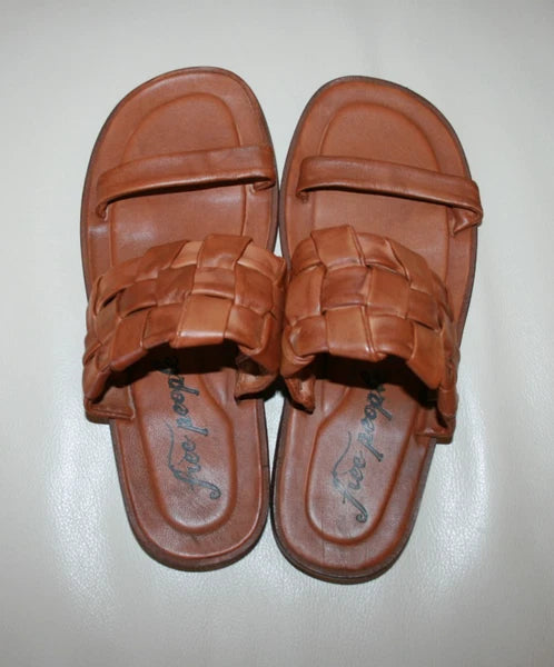 NEW  Free People Winding River Leather Slip On Slide Sandal  sz 37
