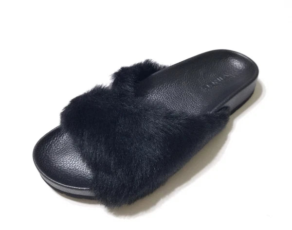 NIB Vince Garrison Italian Lamb Fur & Leather Slide Sandal in Black $250