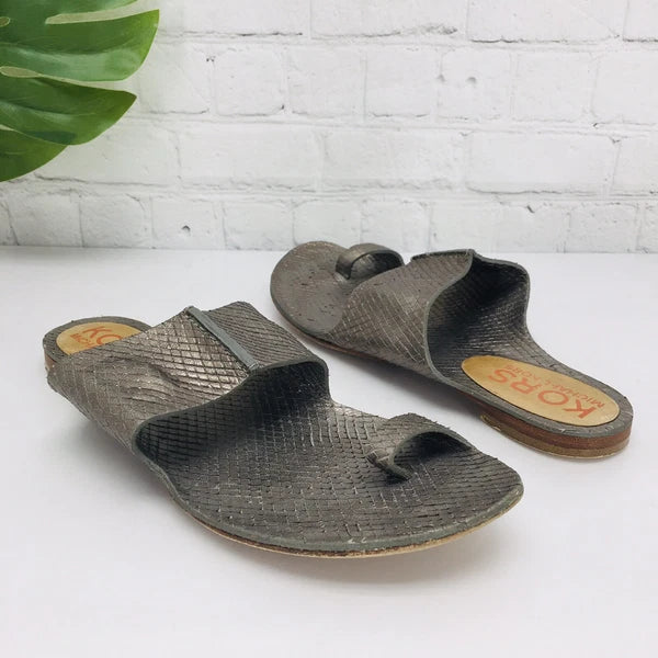 Michael Kors MK Sandals Women's 9M Metallic Gray Toe Ring Slide Flat Flip Flop