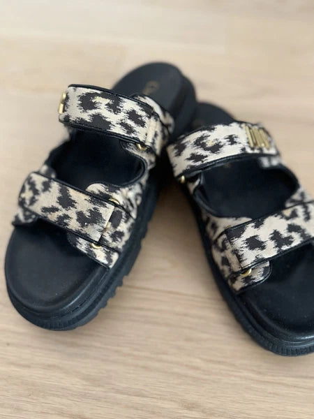 Sandle Slides High Fashion Size 7 women Leopard Animal Style Birks CD