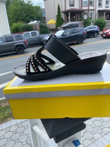 Womens Sparkling Brown QW Open Toe Sandals New in Box style L-17