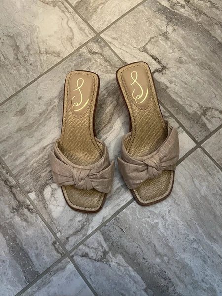 Sam Edelman sandals 7.5 Darcie Kitten Style Mules