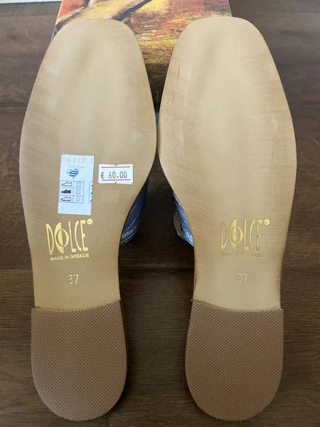 NWOB Women's Dolce Made in Greece Blue Summer Closed Toe Mules Sandals Size 7M