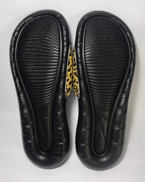 NIKE VICTORI ONE Women's Printed Slide Sz. 7 Chutney/Multicolor Style #CN9676700