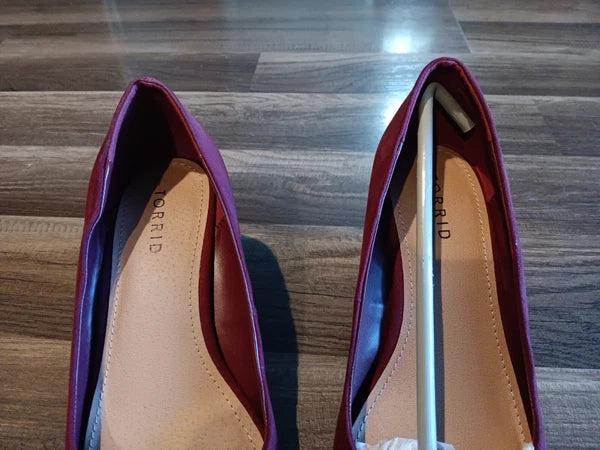 Torrid women's peep toe miniwedge suede style, size 7W burgundy shoes, NEW