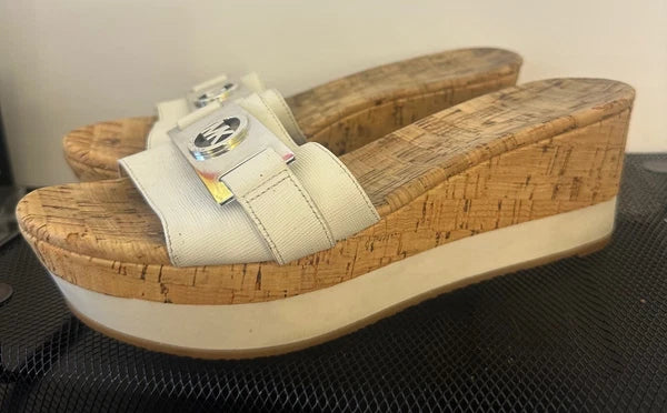 🔥Michael Kors MK Warren Platform Slides~Women’s Size 8.5~ White Slip~On Sandals