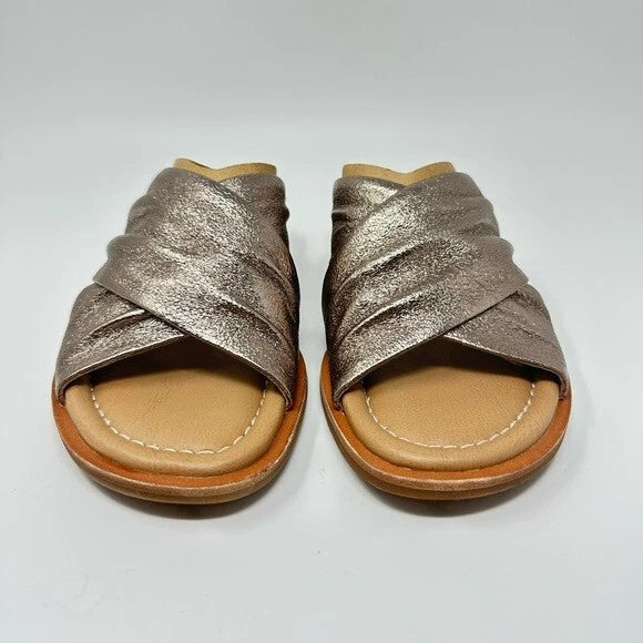 Sofft Bronze Metallic Leather Fallon Slide Style Stacked Heel Sandal Women's 7M