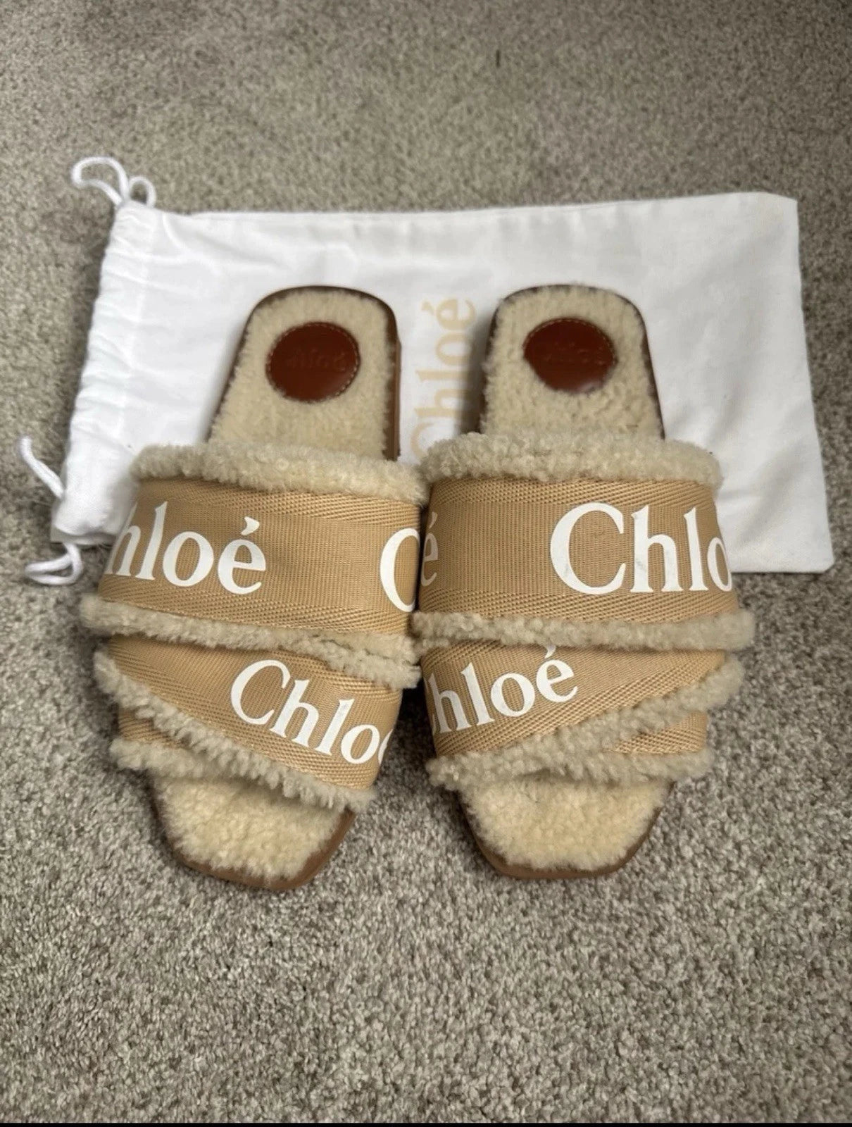 Chloe Woody Shearling Lined Sandal Flats Size 38 Beige Tan Slipper style Slide